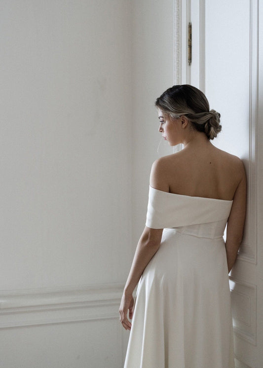 Off shoulder wedding dress • classic wedding dress • long wedding gown