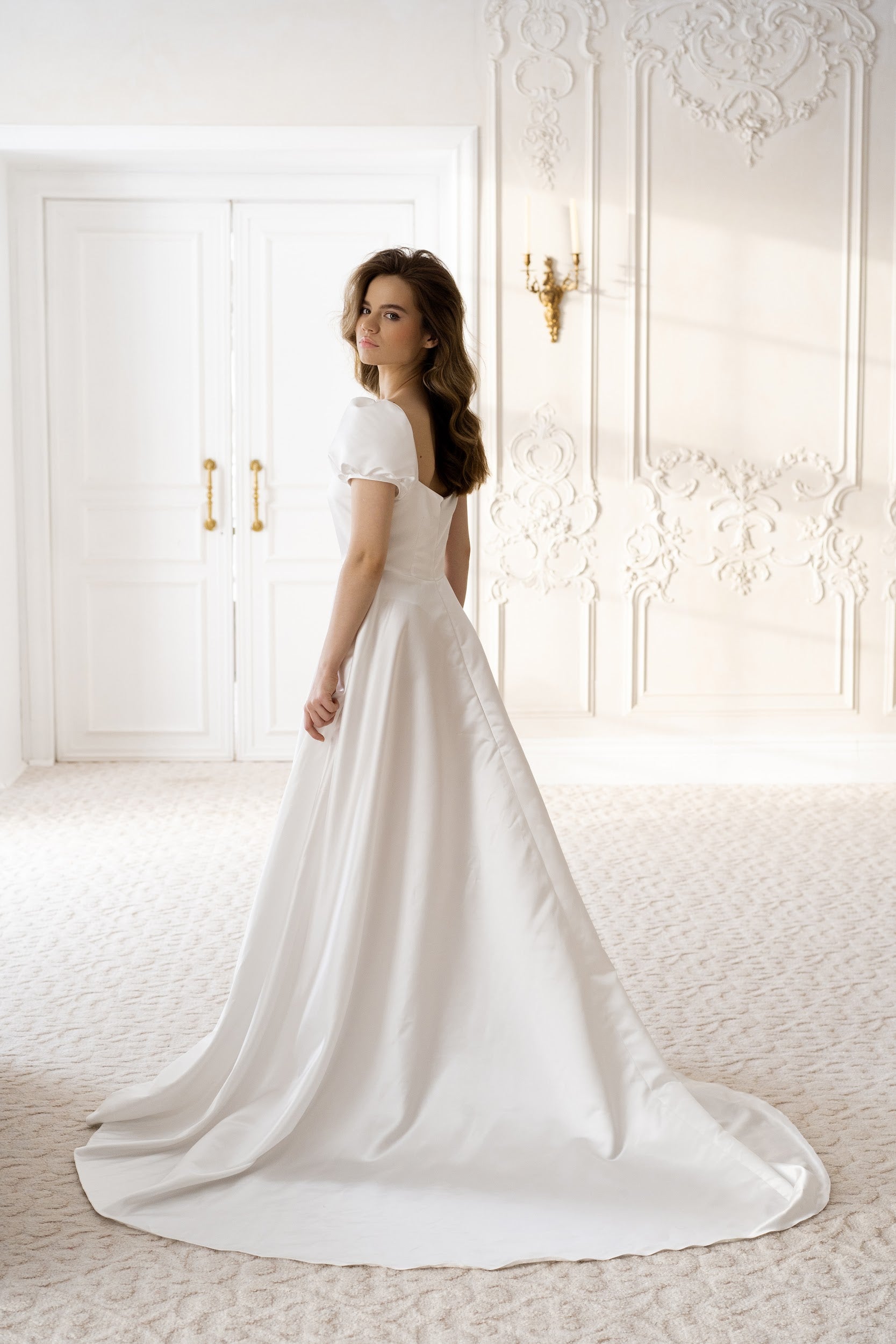 8 Hot Color Trends for Wedding Reception Dresses! - Praise Wedding | Wedding  reception dress, Reception dress, Colored wedding dresses