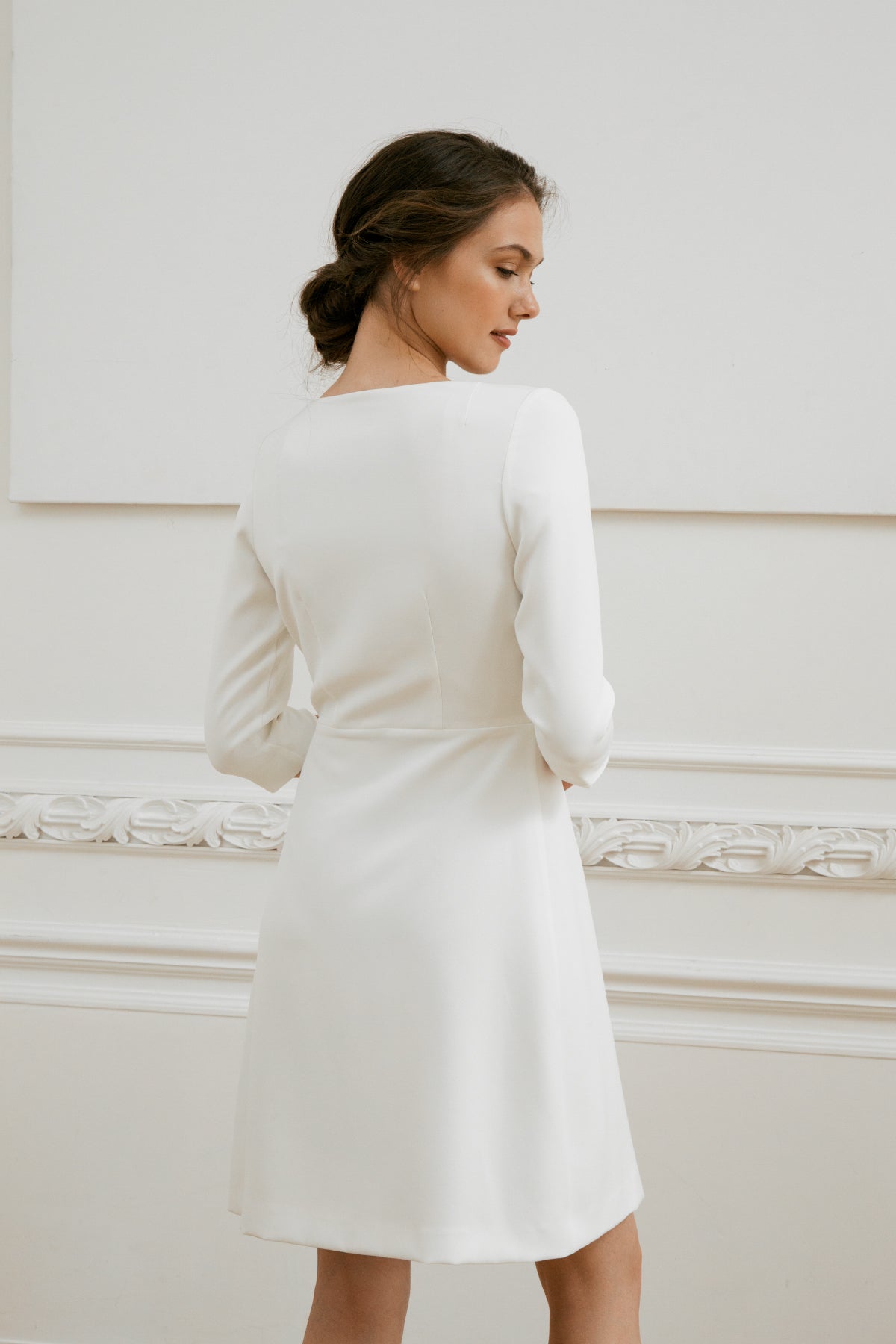 Long sleeve midi 2025 wedding dress