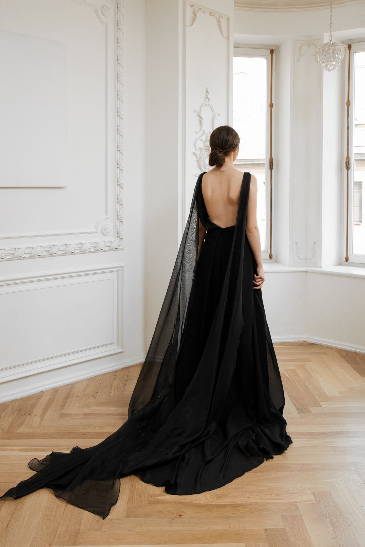 Black backless sale wedding dress